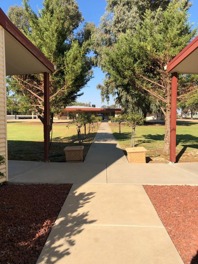 Outback Quarters- Motel Hay Exterior foto